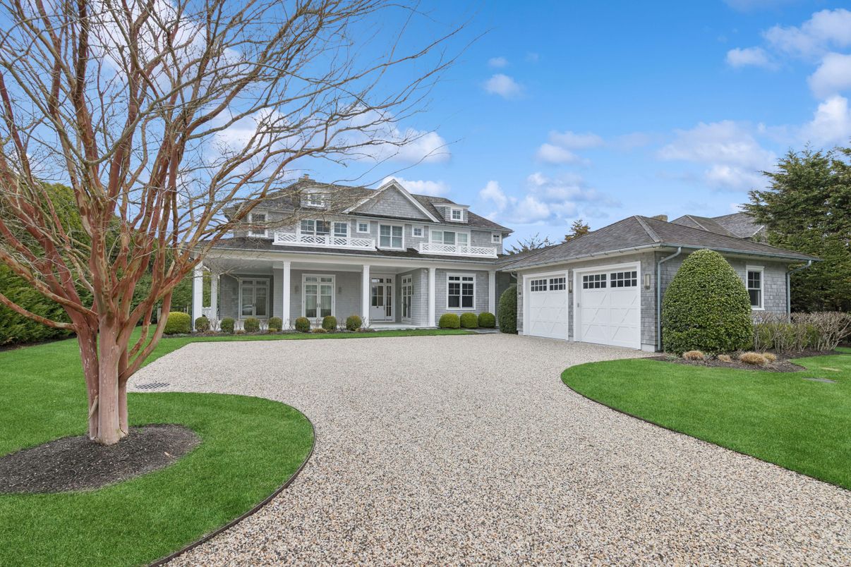 Attached, Backyard, Exterior, Facade, French Provincial