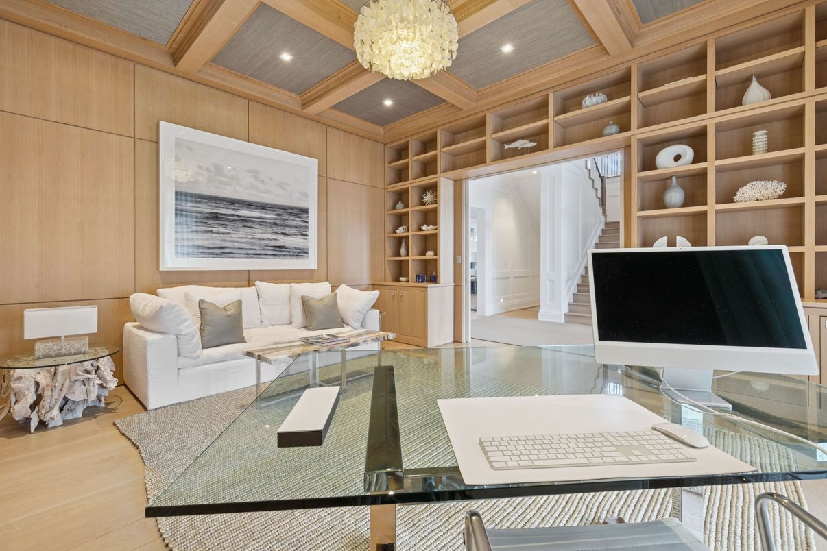 Chandelier, Interior, Living room, Recessed Lighting, Wood Texture Flooring, Wooden Walls