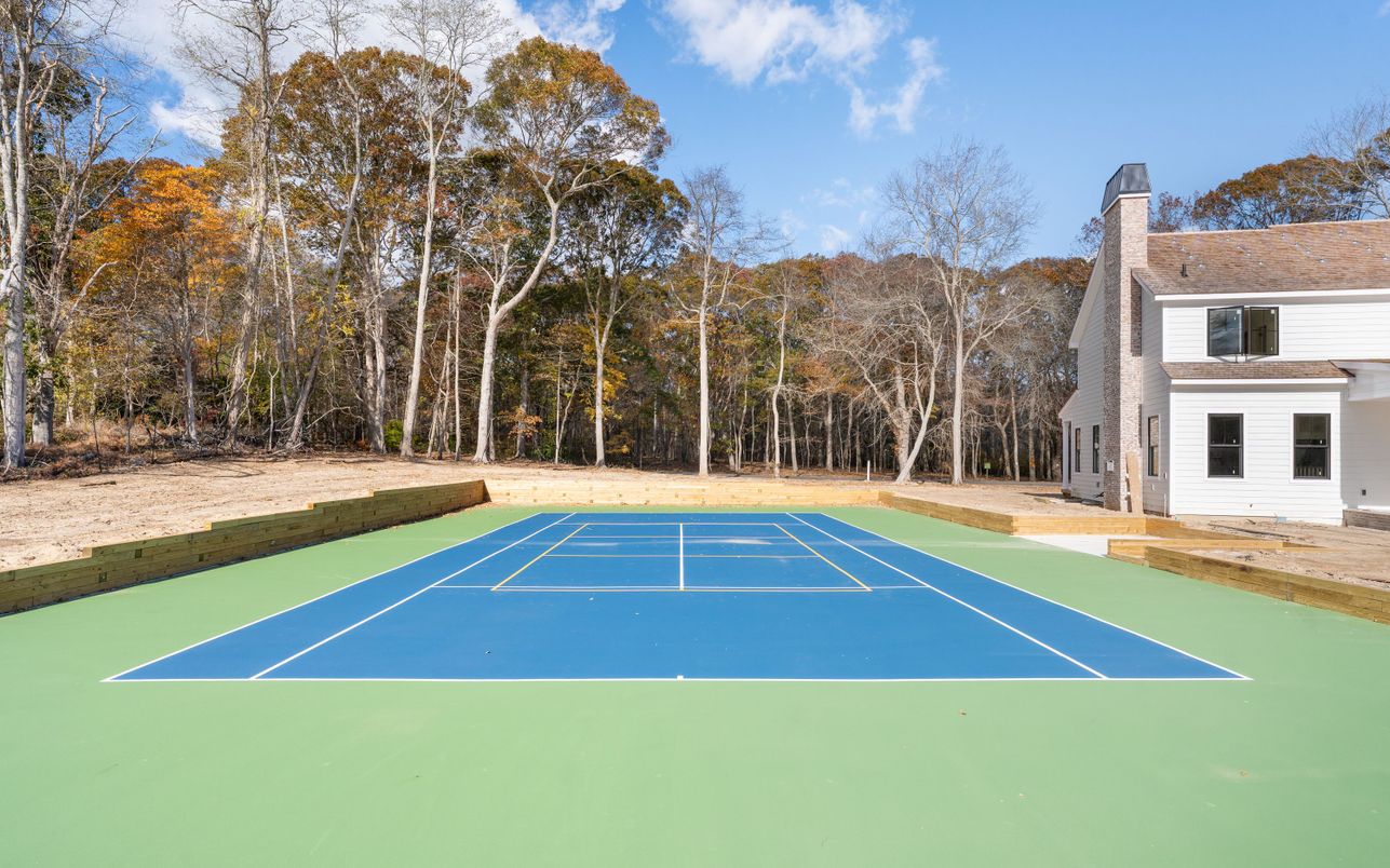 Exterior, Tennis Courts