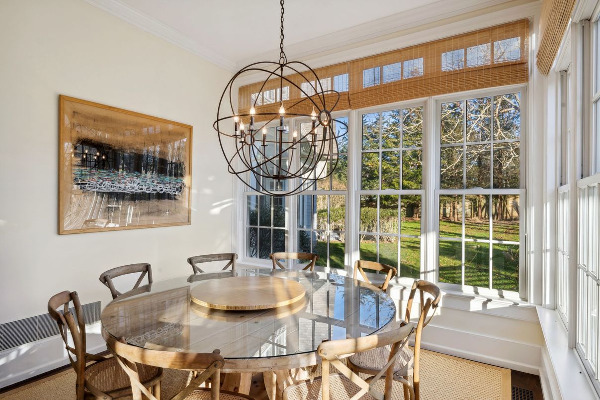 Chandelier, Dining room, Interior