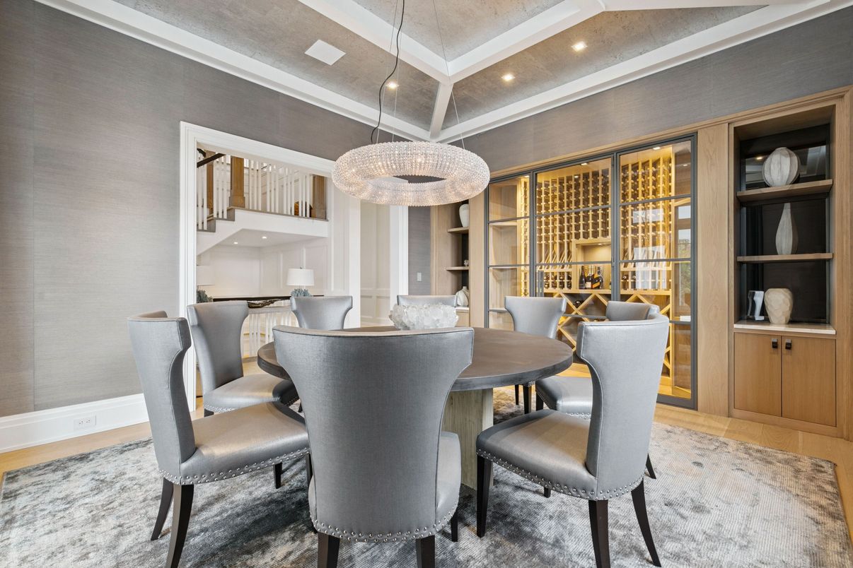 Dining room, Interior, Pendant Lights, Recessed Lighting