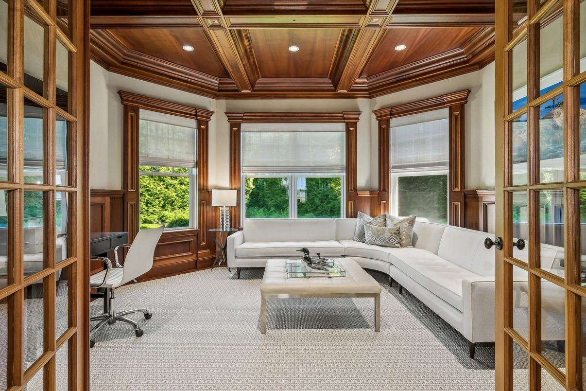 Home Office, Interior, Living room, Recessed Lighting, Wooden Beams, Wooden Ceilings