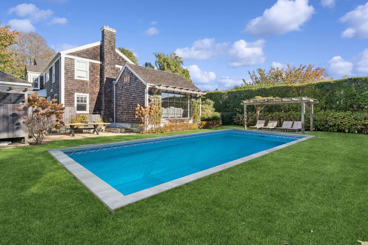 Backyard, Exterior, Pool