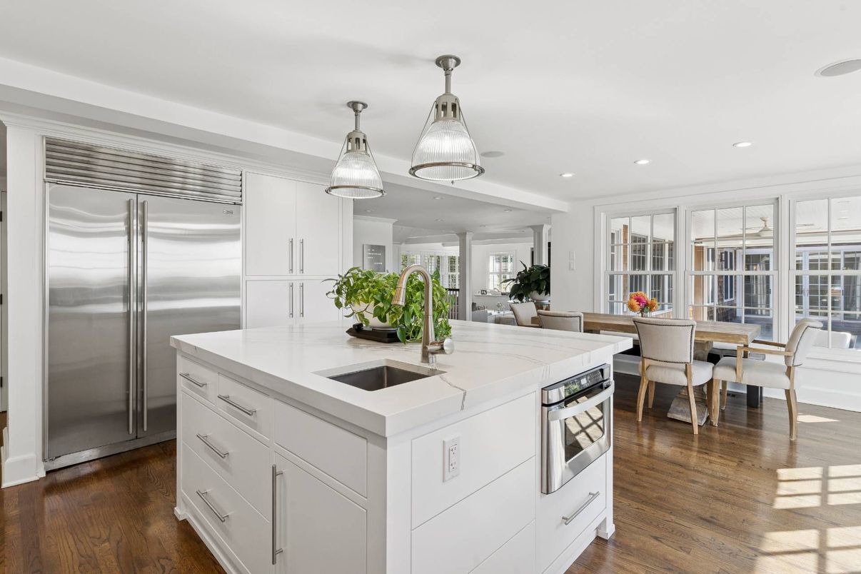 Dining room, Interior, Kitchen, Recessed Lighting, Stainless Steel Appliances, Wood Texture Flooring