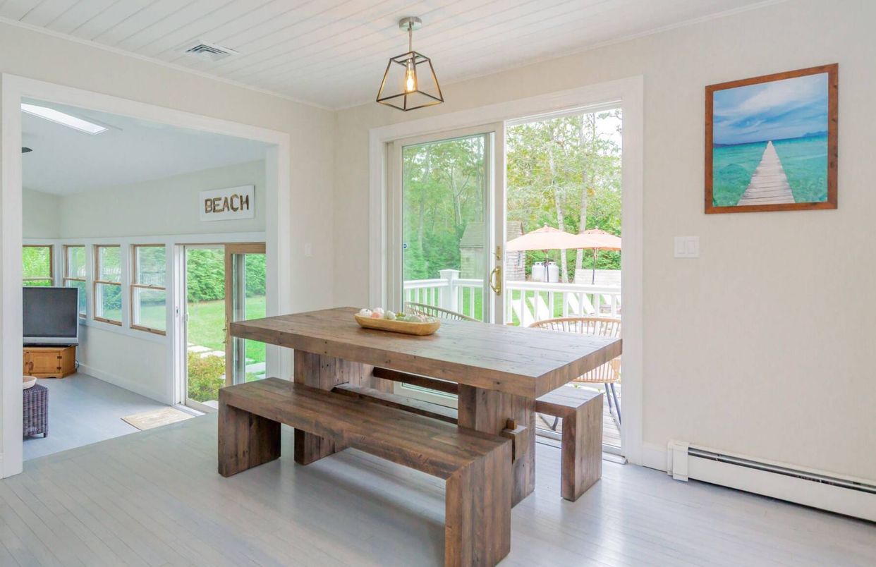 Dining room, Interior, Wood Texture Flooring