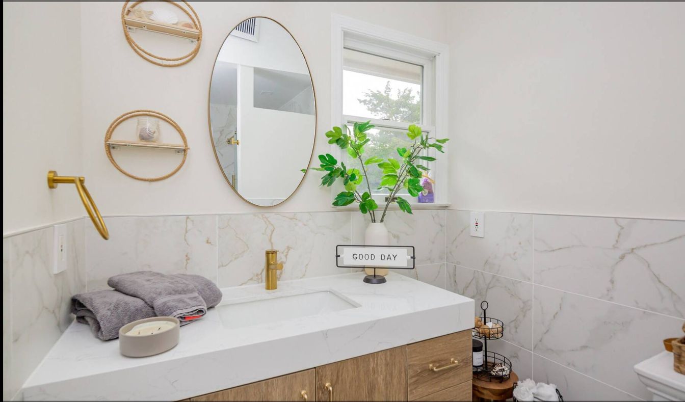 Bathroom, Interior, Marble Walls