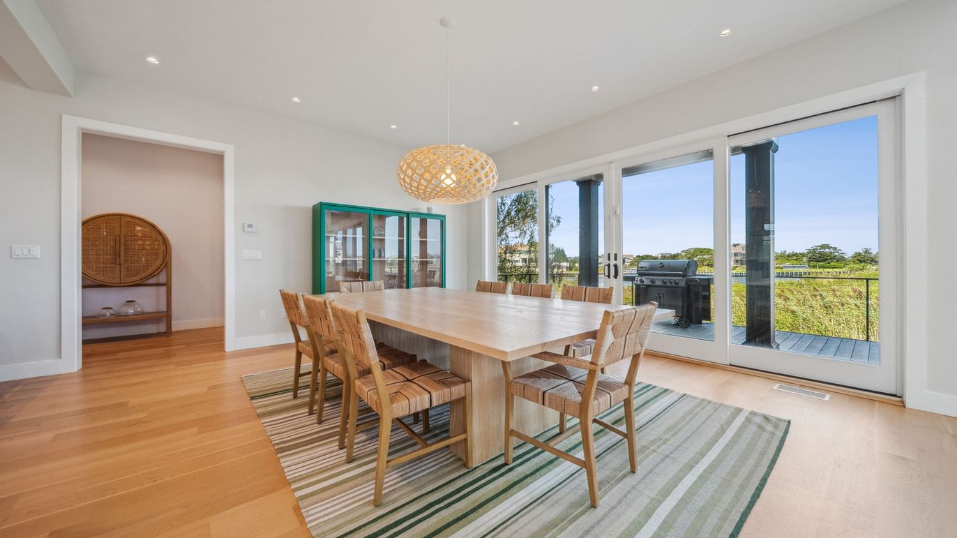 Dining room, Interior, Pendant Lights, Recessed Lighting, Wood Texture Flooring