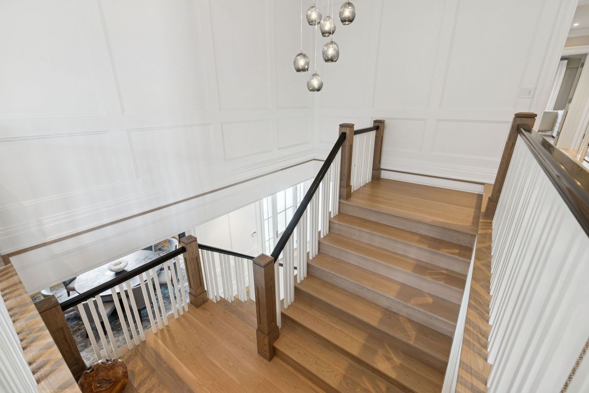 Interior, Pendant Lights, Wood Texture Flooring