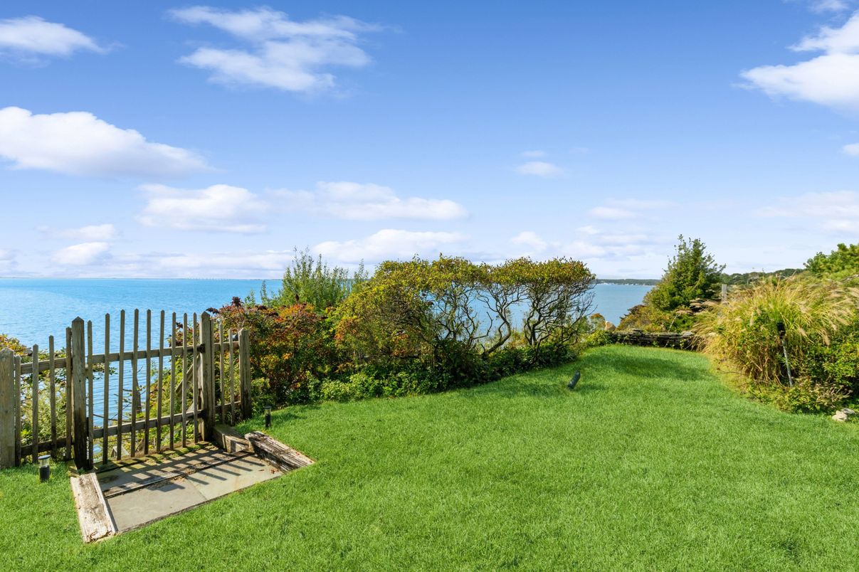 Backyard, Exterior, Water