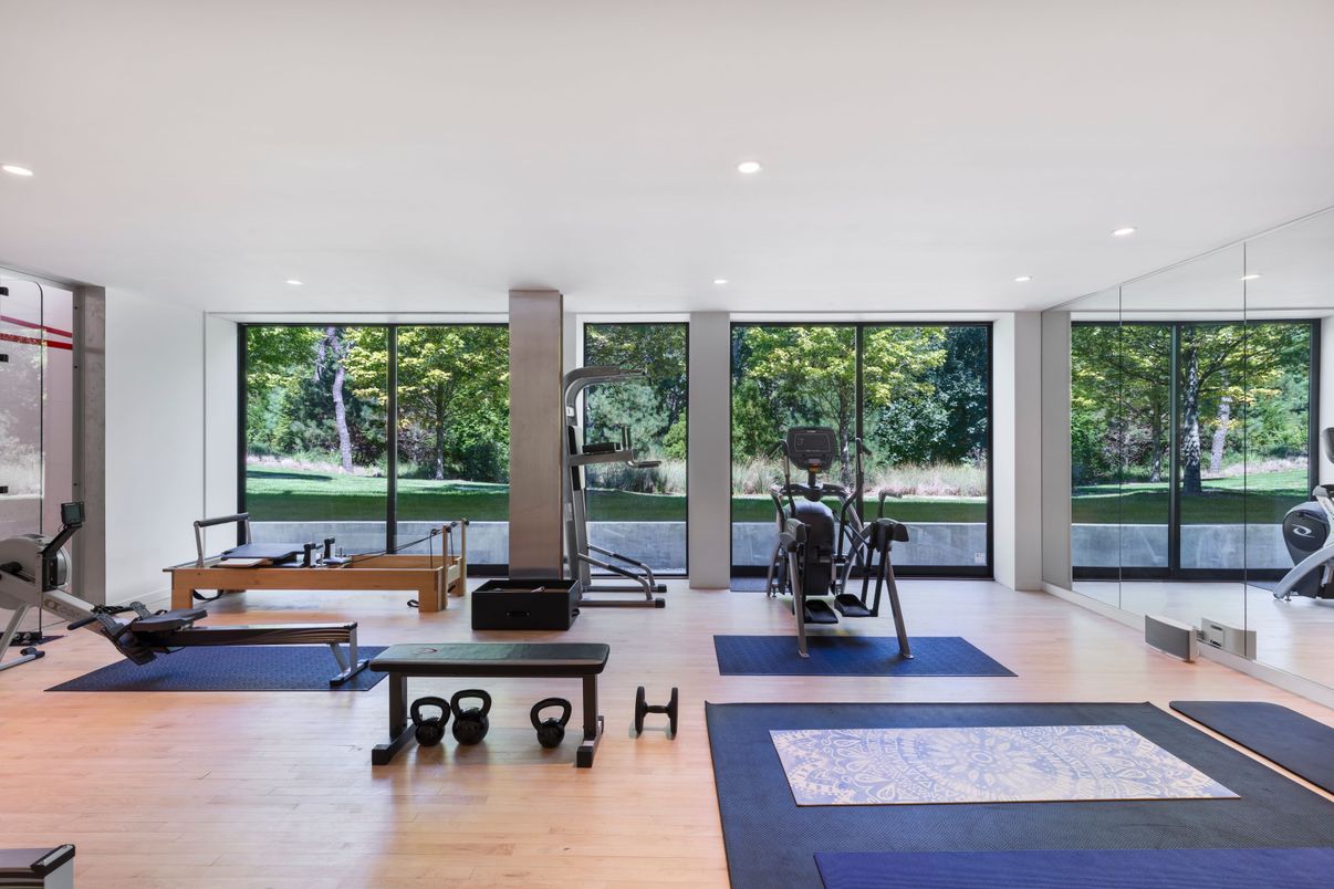 Fitness Equipment, Interior, Recessed Lighting, Wood Texture Flooring