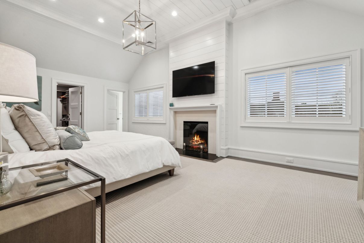 Bedroom, Fireplace, Interior, Pendant Lights, Recessed Lighting