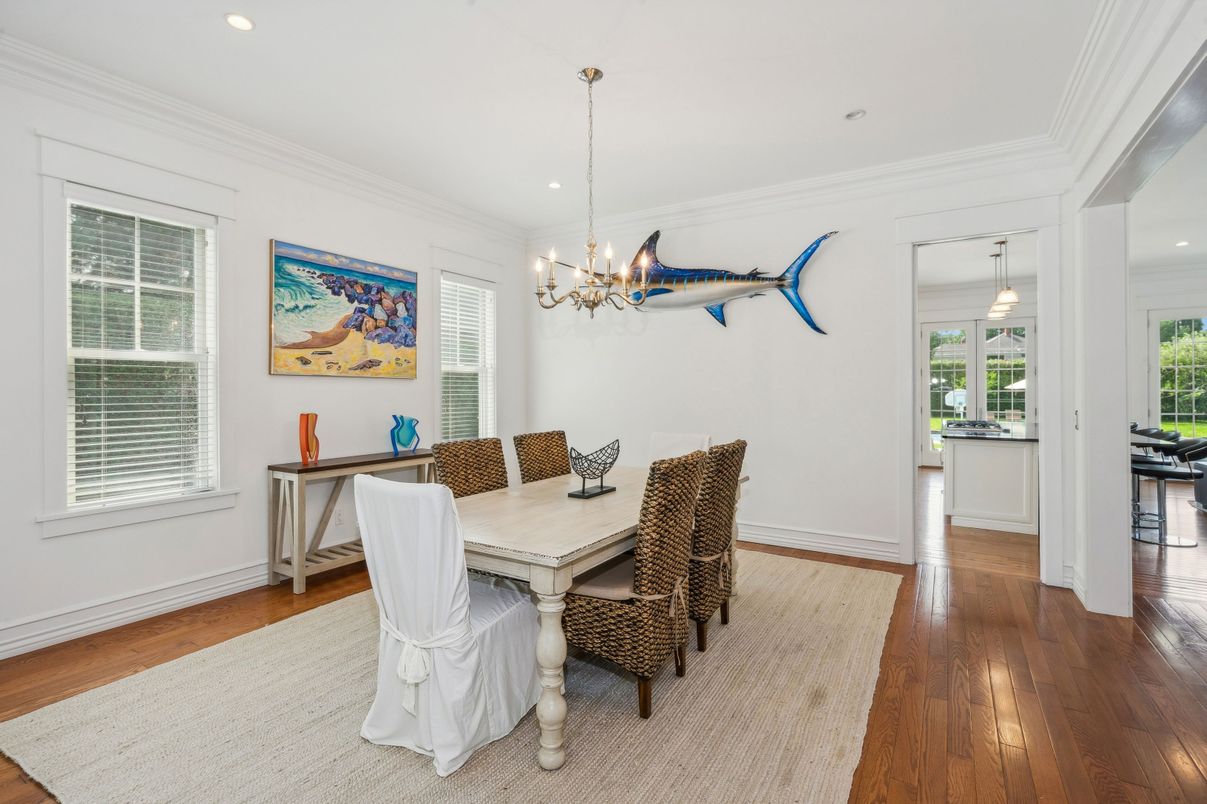 Chandelier, Dining room, Interior, Pendant Lights, Recessed Lighting, Wood Texture Flooring