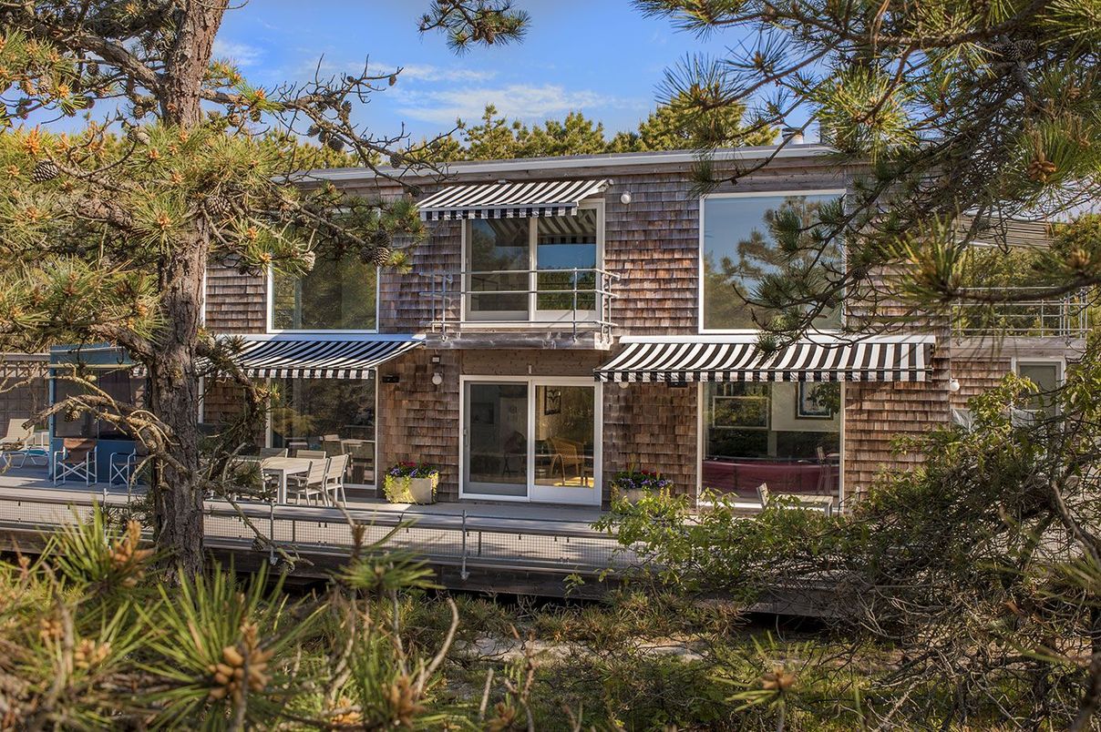 Exterior, Facade, Condo Building