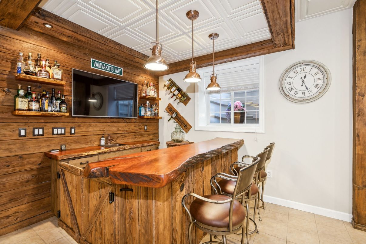Interior, Pendant Lights, Recessed Lighting, Wooden Walls
