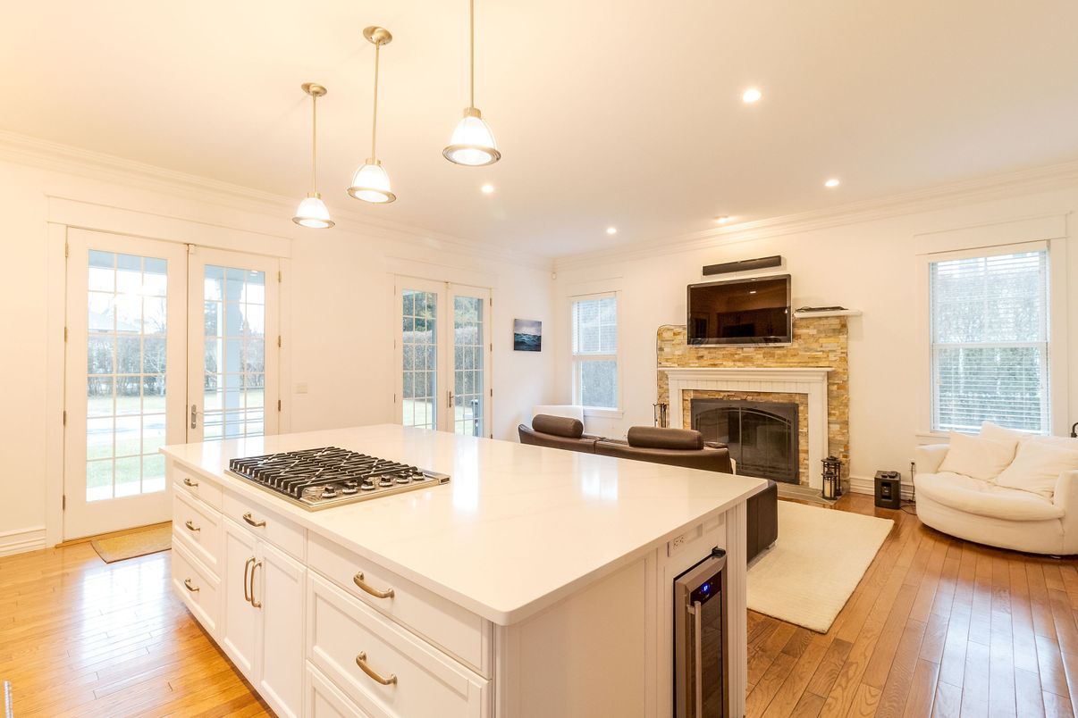 Fireplace, Interior, Kitchen, Pendant Lights, Recessed Lighting, Wood Texture Flooring