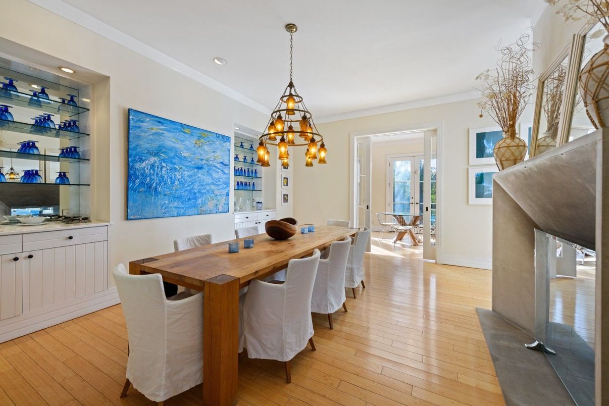 Dining room, Interior, Pendant Lights, Recessed Lighting, Wood Texture Flooring