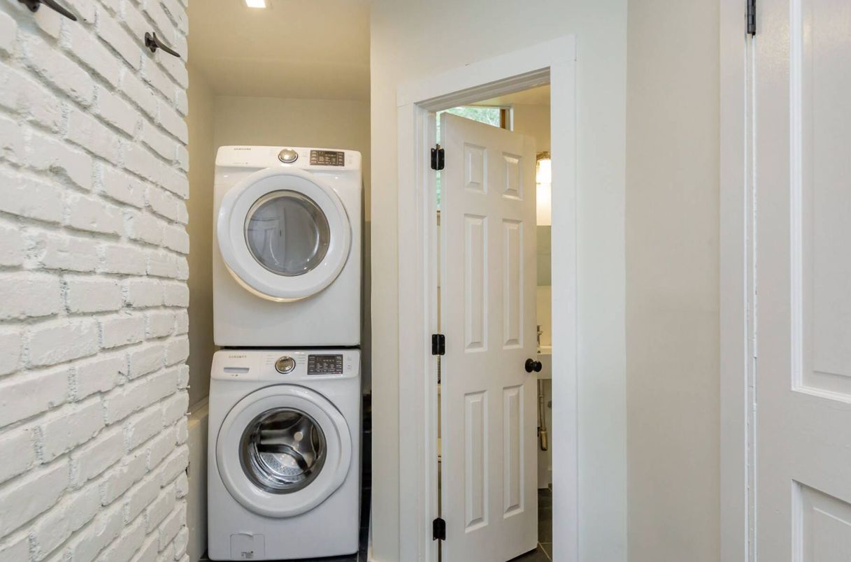 Interior, Recessed Lighting, Utility Closets, Washer