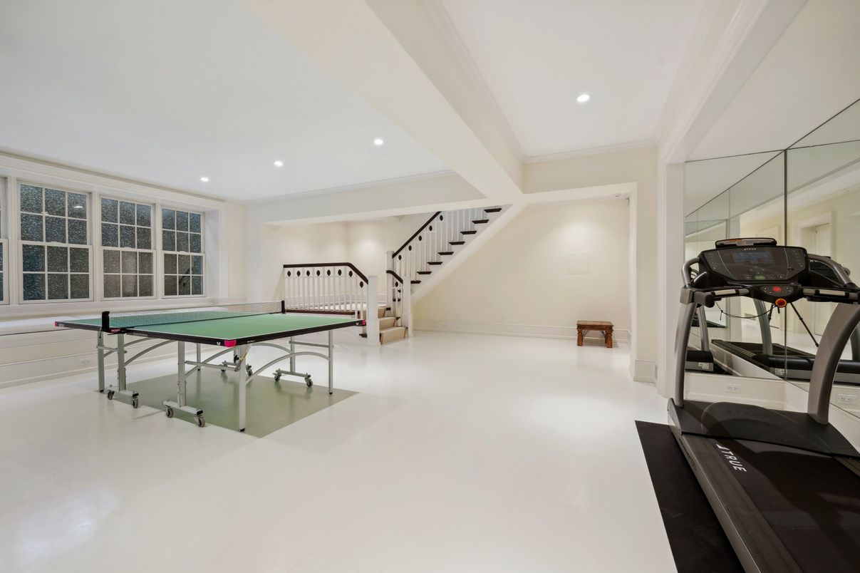 Fitness Equipment, Game Room, Interior, Recessed Lighting