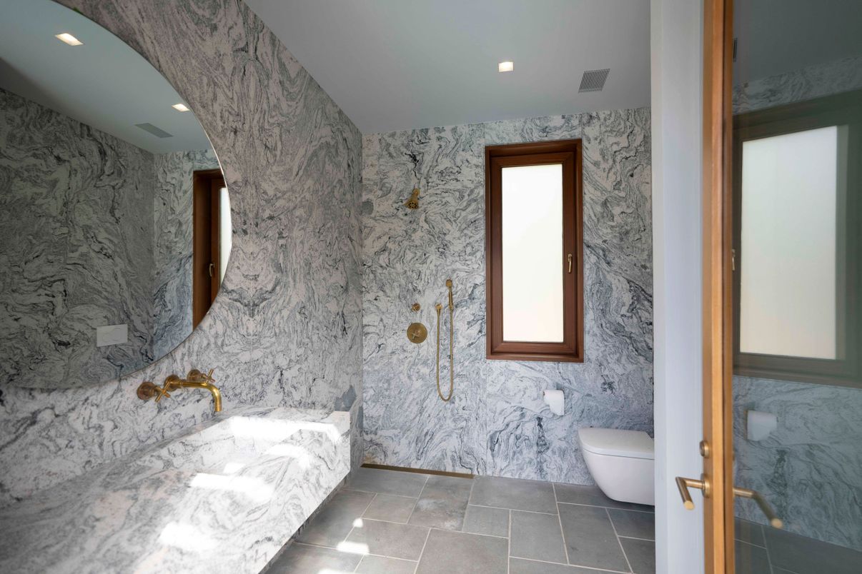 Bathroom, Interior, Marble Walls, Recessed Lighting