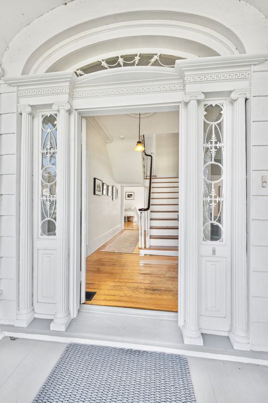 Interior, Pendant Lights, Wood Texture Flooring