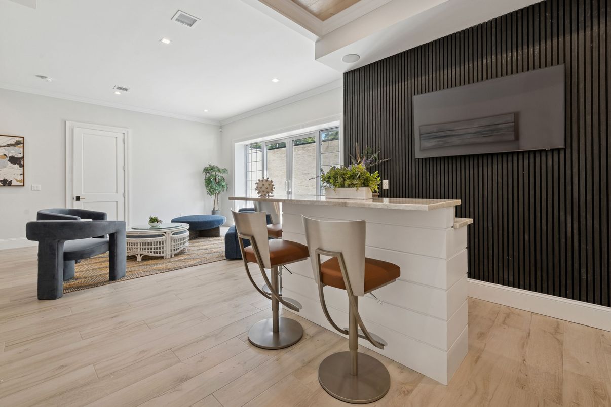 Interior, Recessed Lighting, Wood Texture Flooring