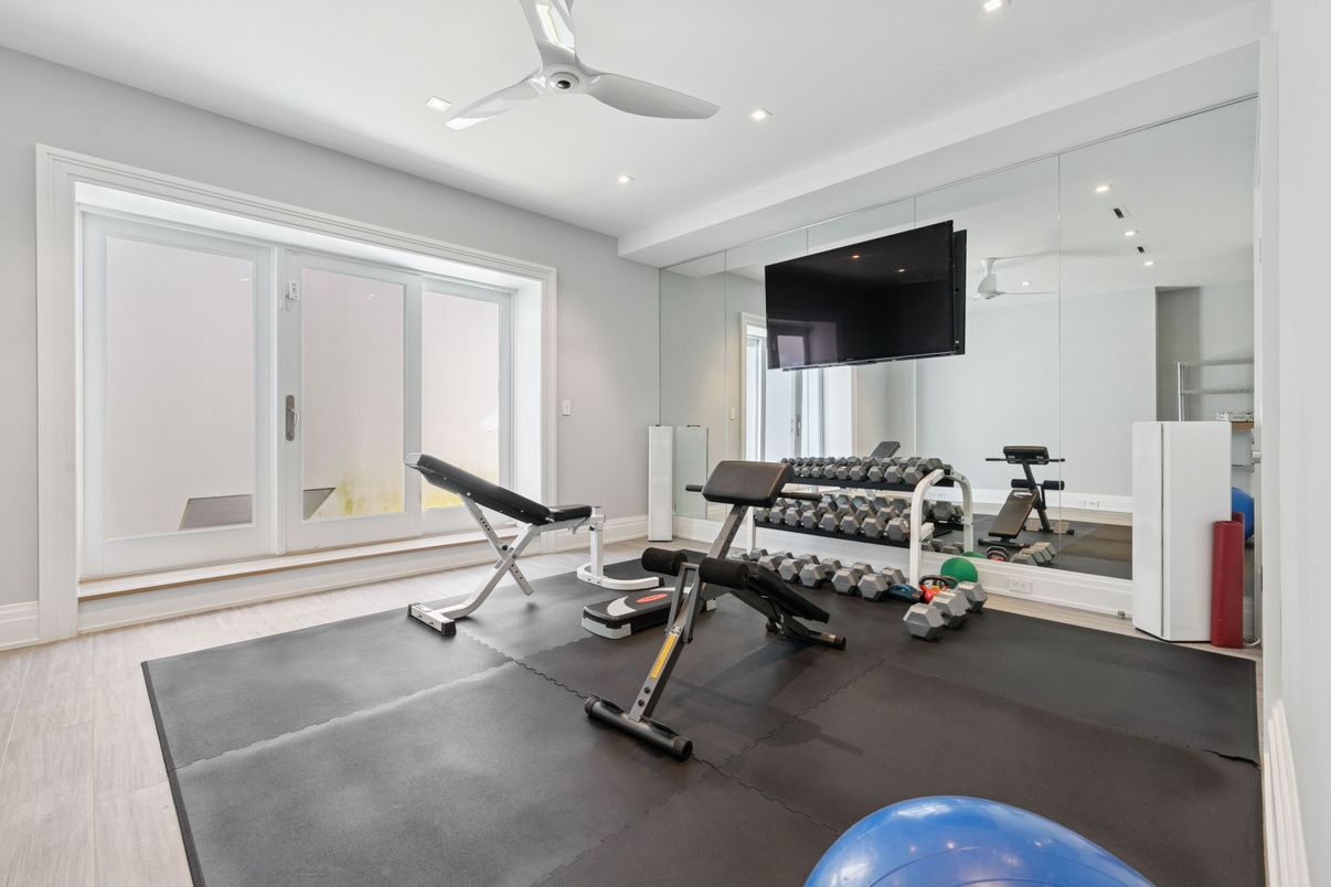 Fitness Equipment, Interior, Recessed Lighting