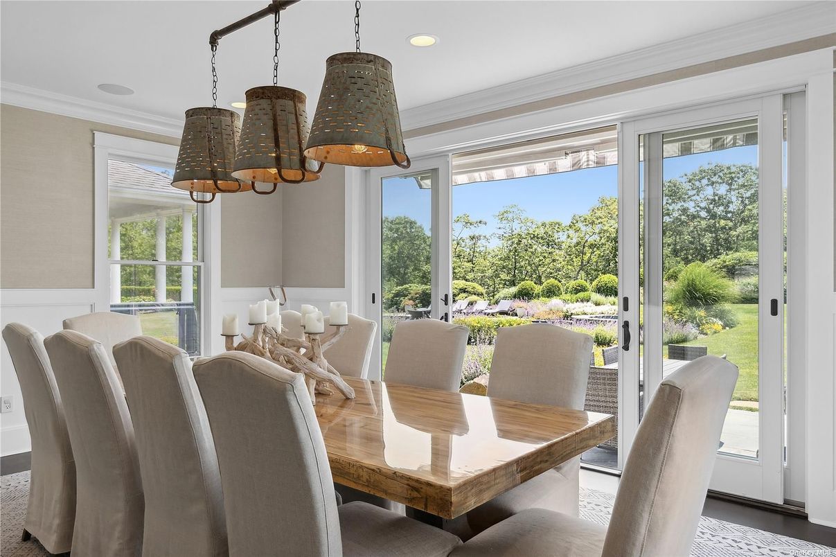 Dining room, Interior, Pendant Lights, Recessed Lighting