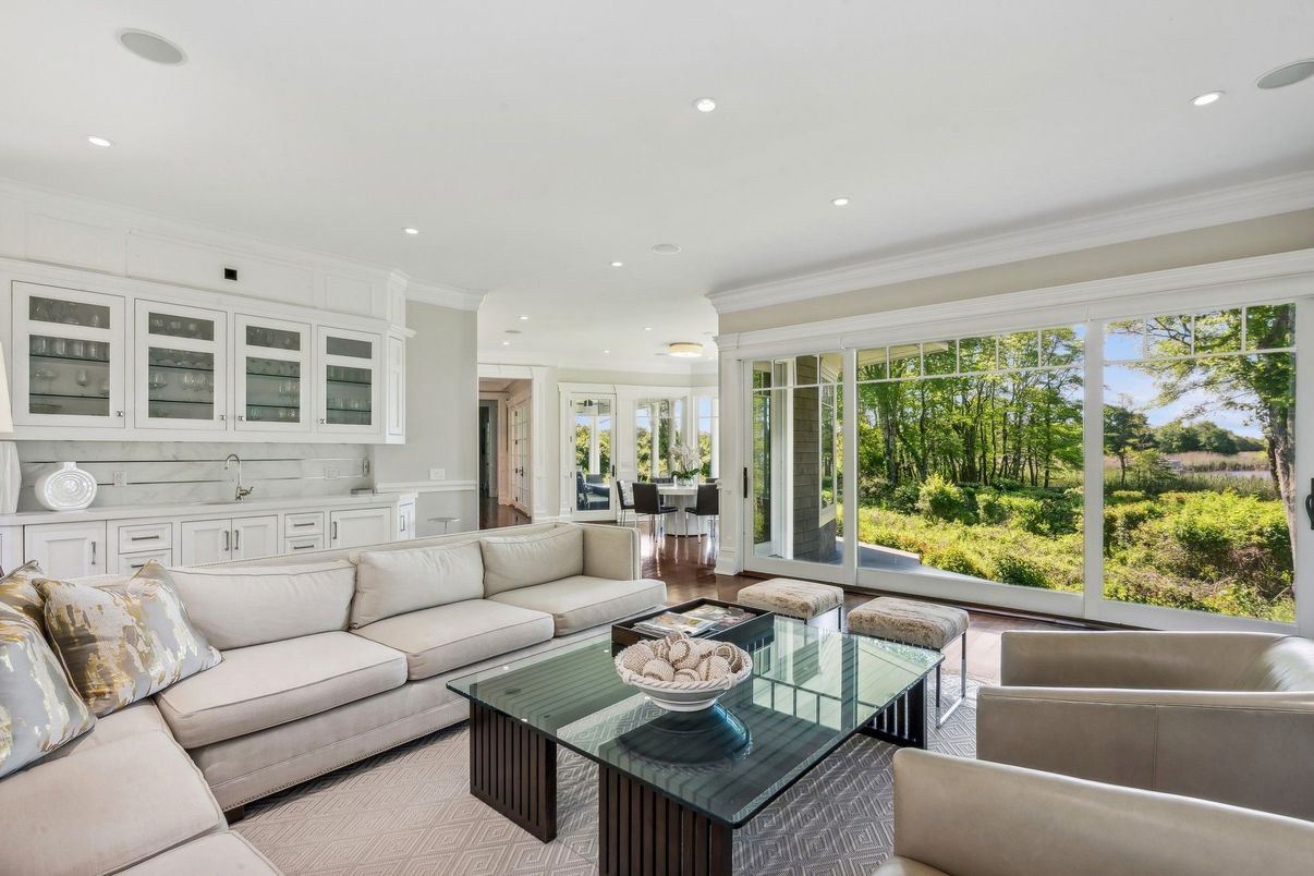 Dining room, Interior, Living room, Recessed Lighting