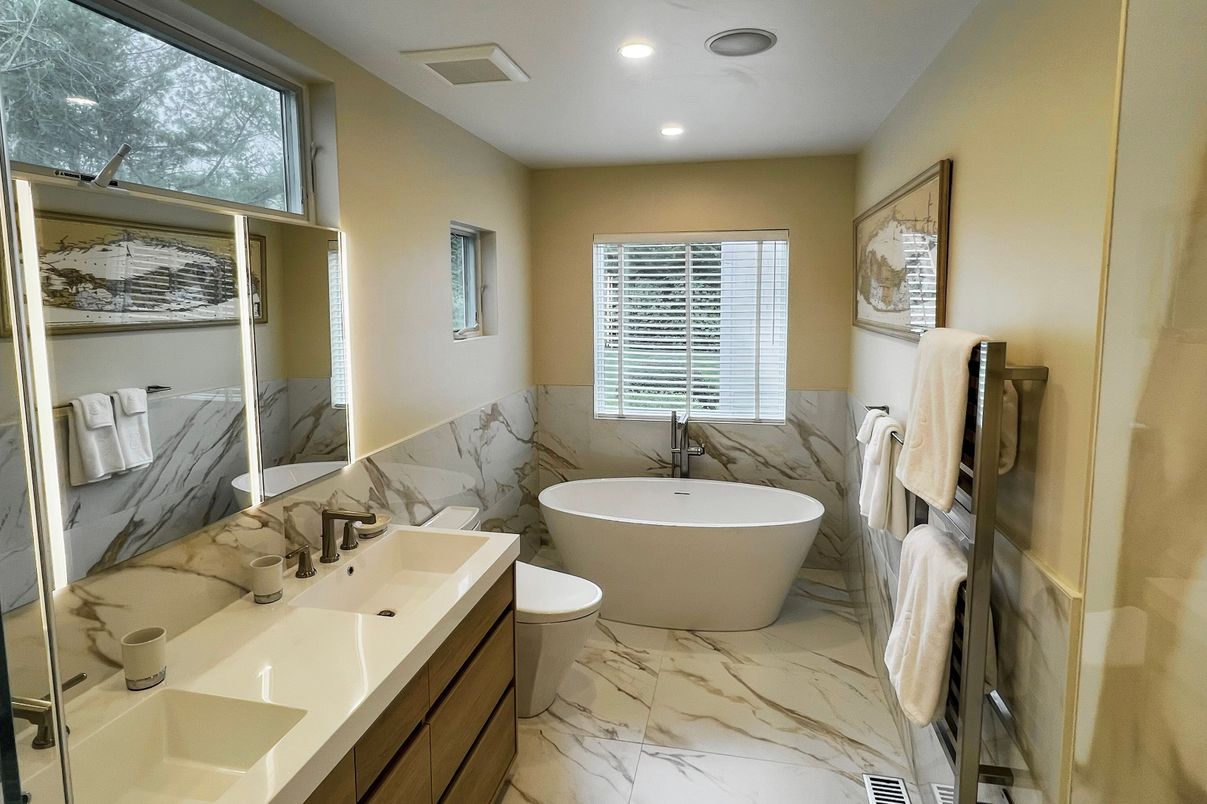 Bathroom, Free Standing Baths, Interior, Marble, Marble Walls, Recessed Lighting
