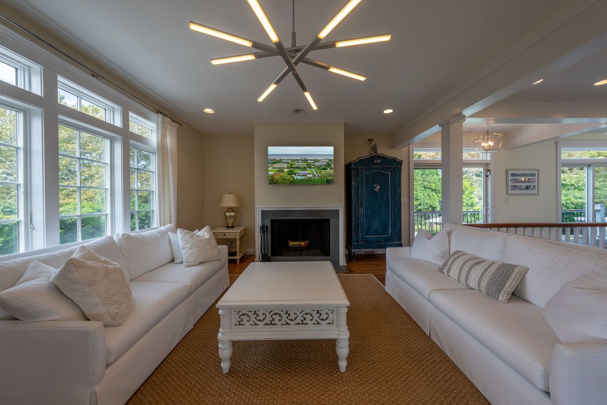 Fireplace, Interior, Living room, Pendant Lights, Recessed Lighting