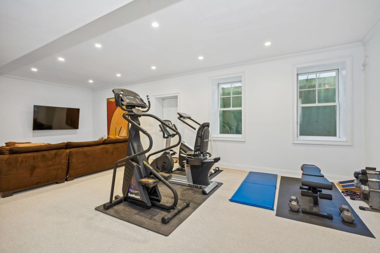 Fitness Equipment, Interior, Recessed Lighting