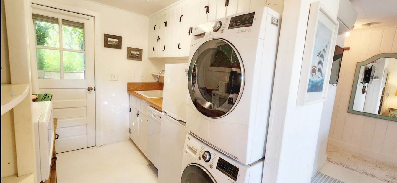 Interior, Utility Closets, Washer