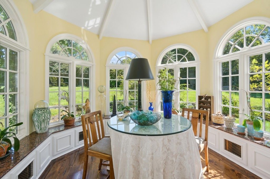 Dining room, Interior, Sun Room, Wood Texture Flooring