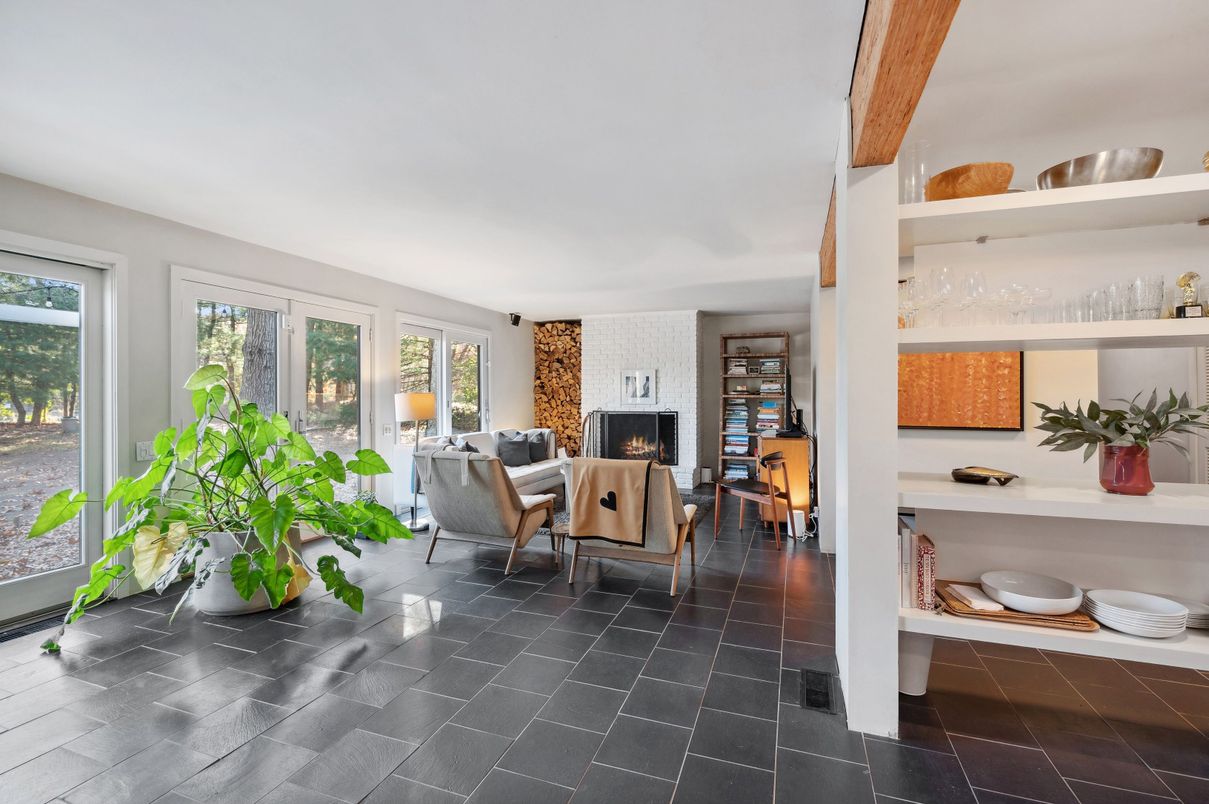 Fireplace, Interior, Living room