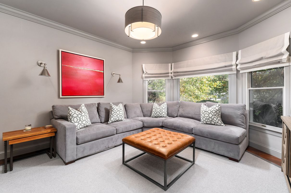 Interior, Living room, Pendant Lights, Recessed Lighting