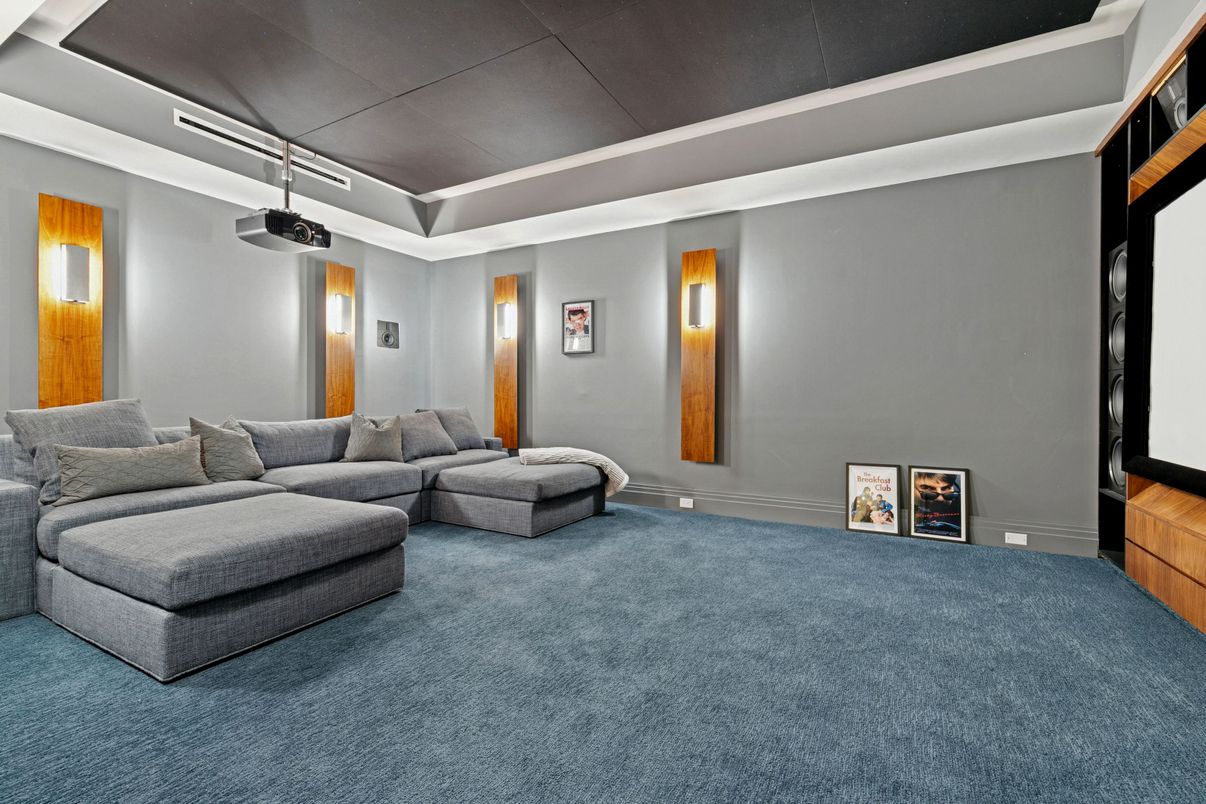 Interior, Projection Screen