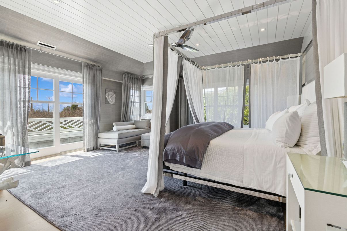 Bedroom, Interior, Recessed Lighting, Water