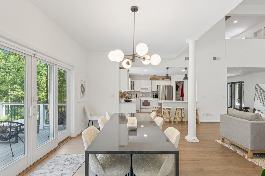 Dining room, Interior, Kitchen, Pendant Lights, Recessed Lighting, Stainless Steel Appliances, Wood Texture Flooring