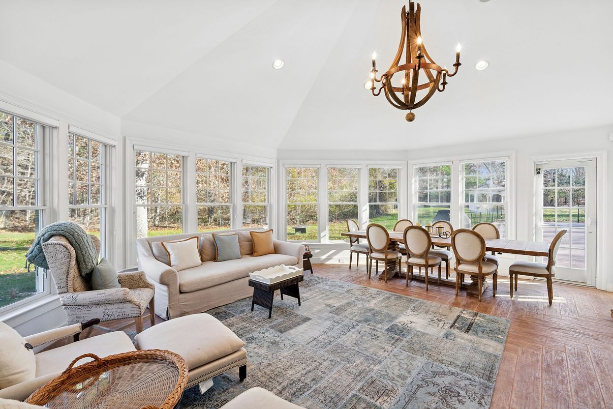 Chandelier, Dining room, Interior, Living room, Recessed Lighting, Sun Room, Wood Texture Flooring