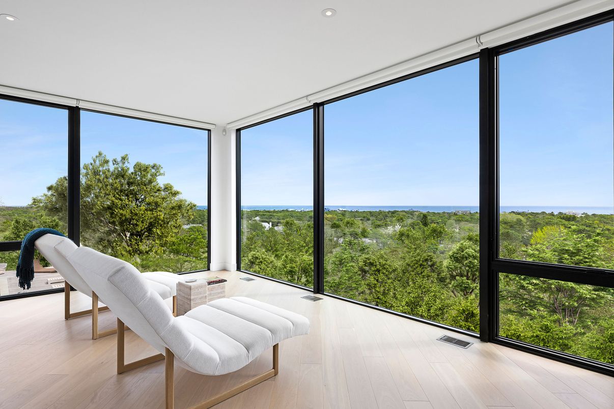 Interior, Recessed Lighting, Sun Room, Water, Wood Texture Flooring
