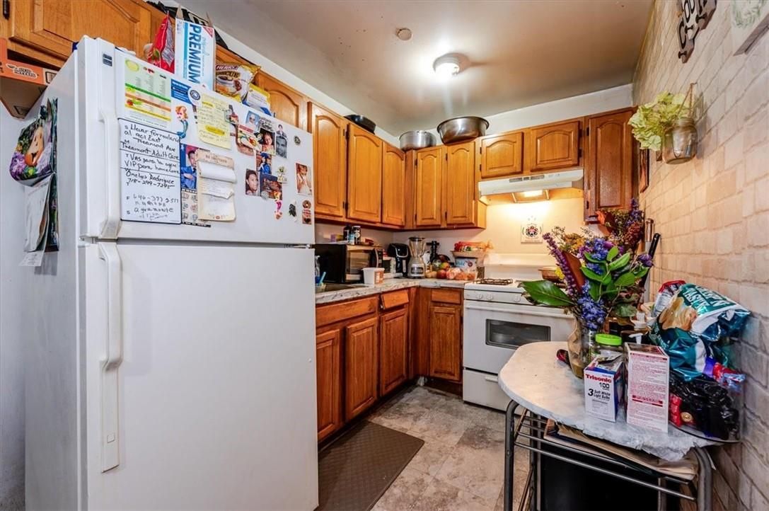Interior, Kitchen, Stone Walls