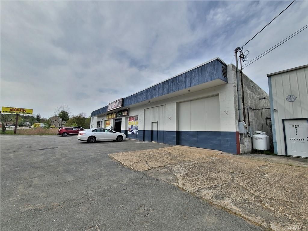 Detached Garage, Exterior