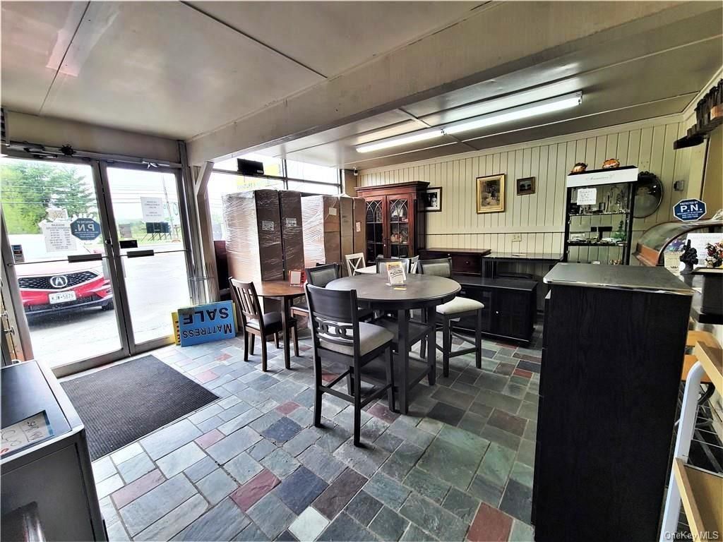 Dining room, Interior