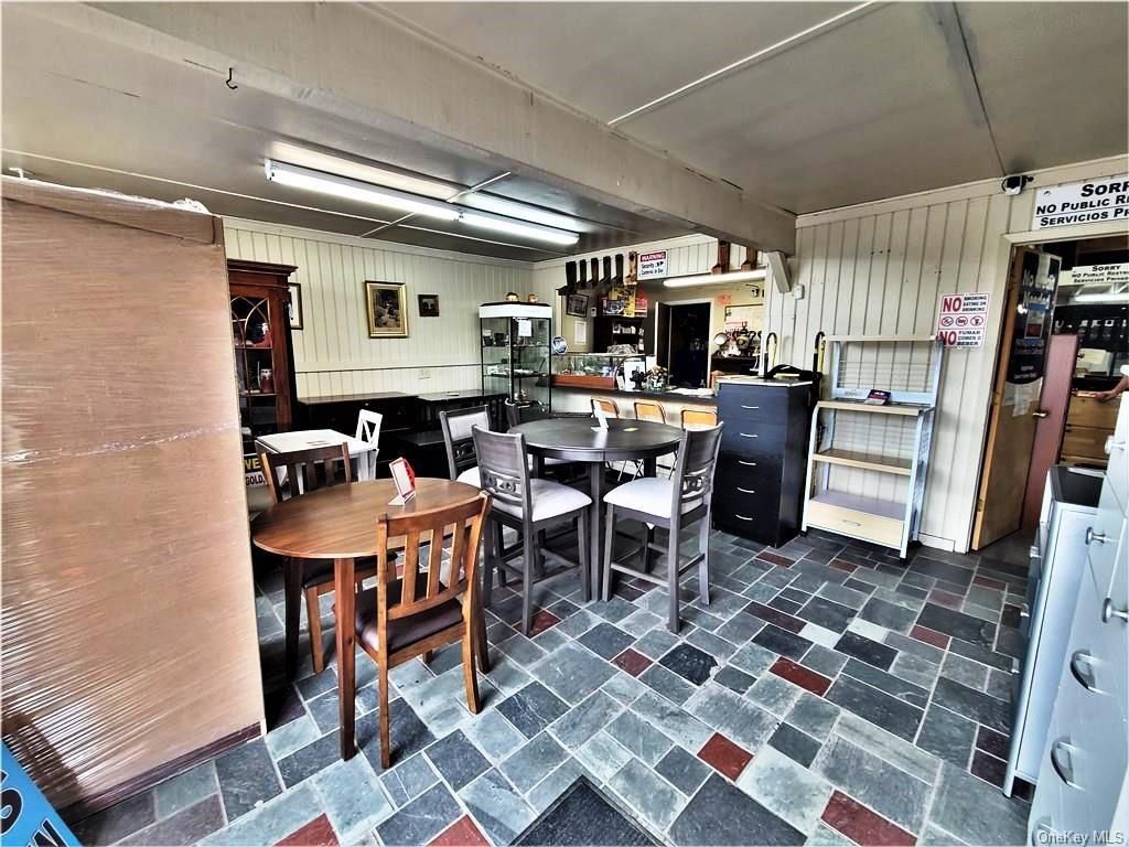 Dining room, Interior