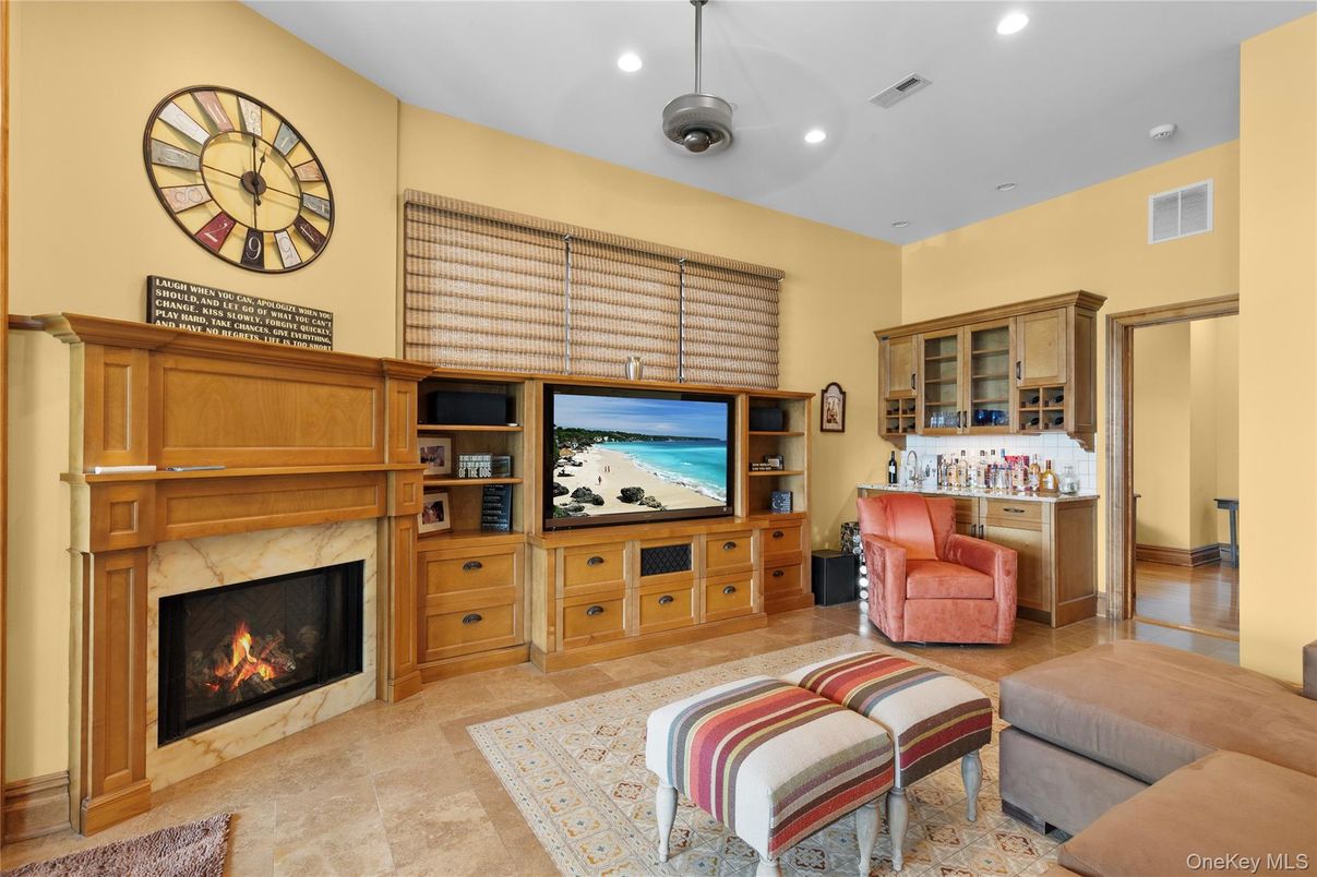 Fireplace, Interior, Recessed Lighting
