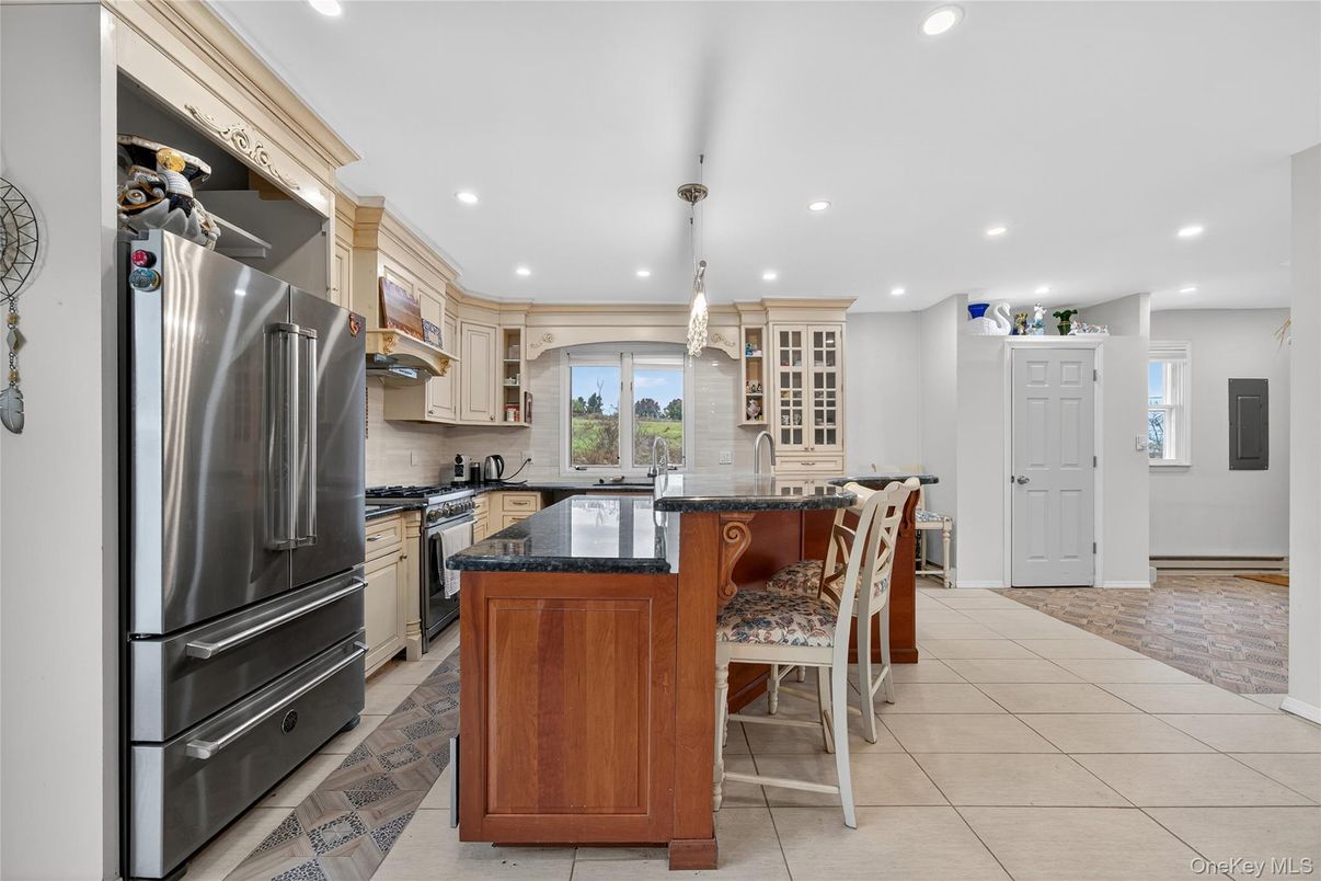 Interior, Kitchen, Pendant Lights, Recessed Lighting