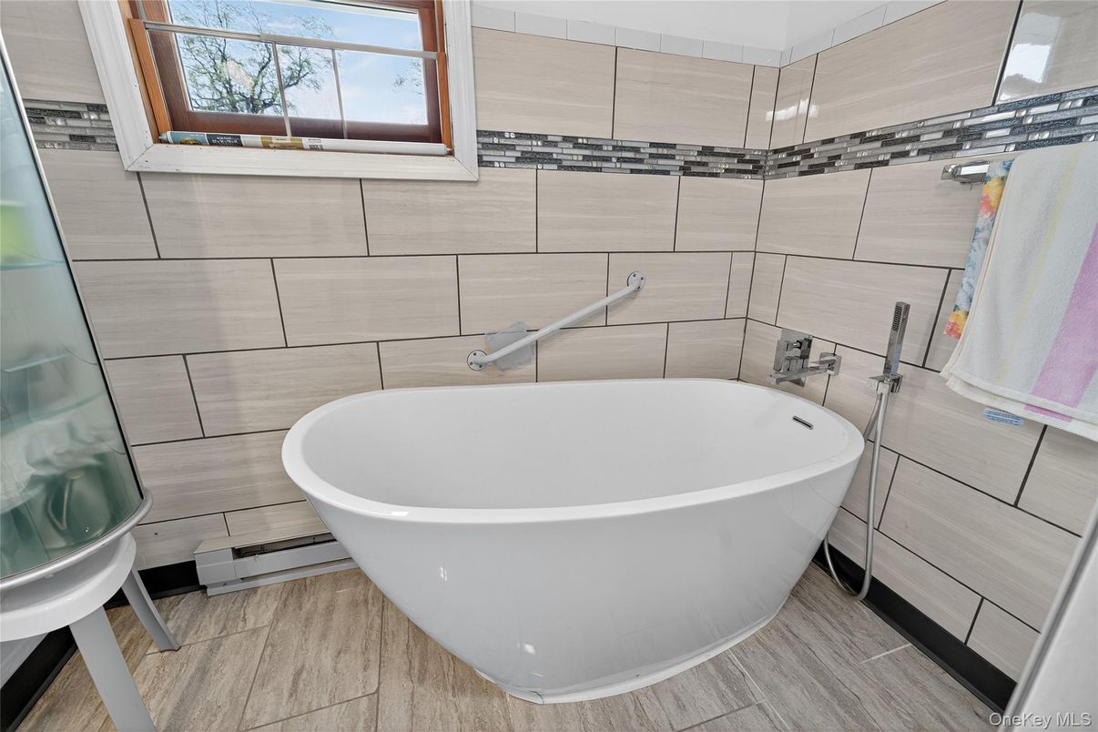 Bathroom, Free Standing Baths, Interior
