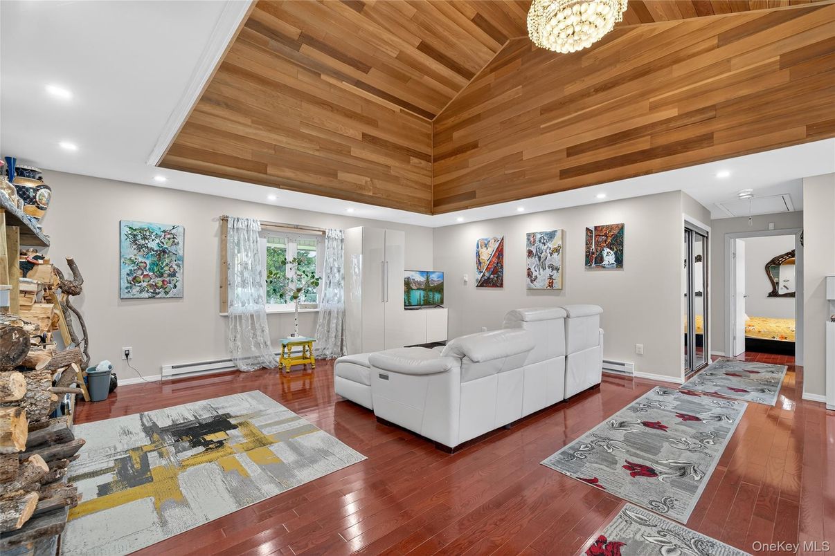 Interior, Living room, Pendant Lights, Recessed Lighting, Wooden Ceilings, Wood Texture Flooring