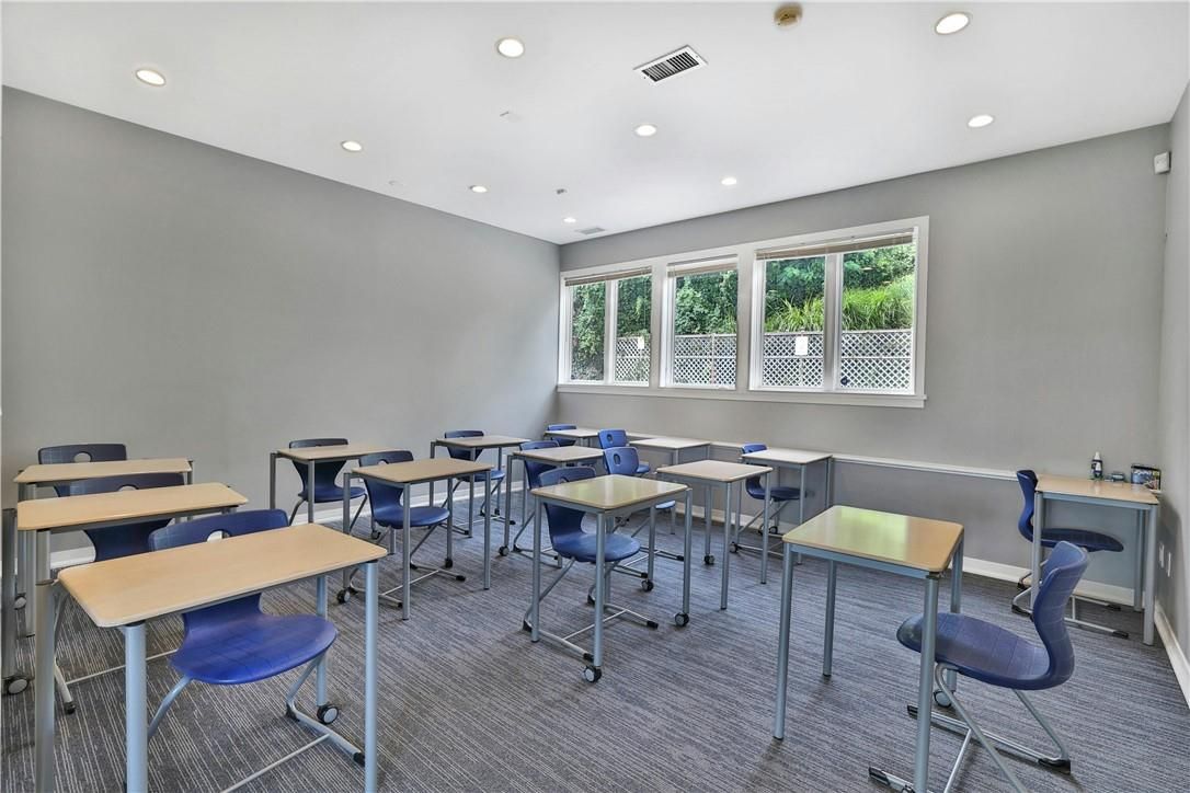 Dining room, Interior, Recessed Lighting