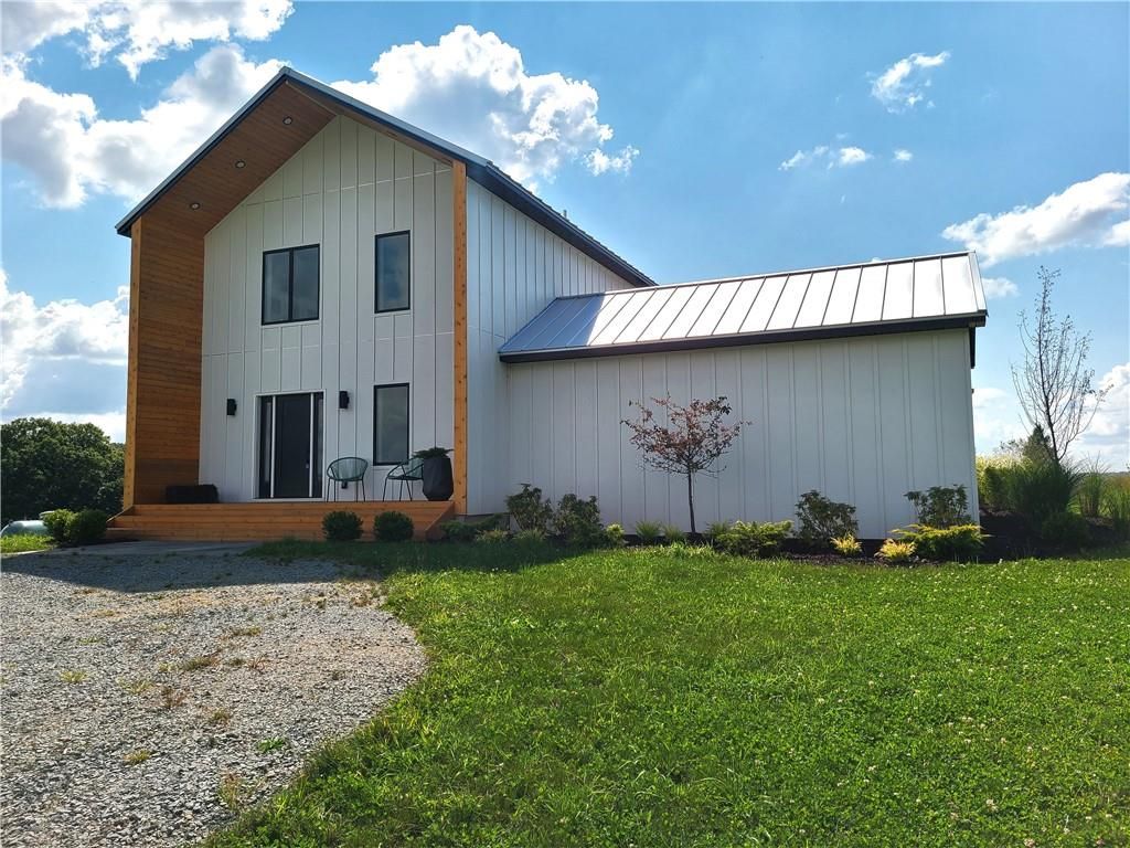 Backyard, Exterior, Facade, Farmhouse